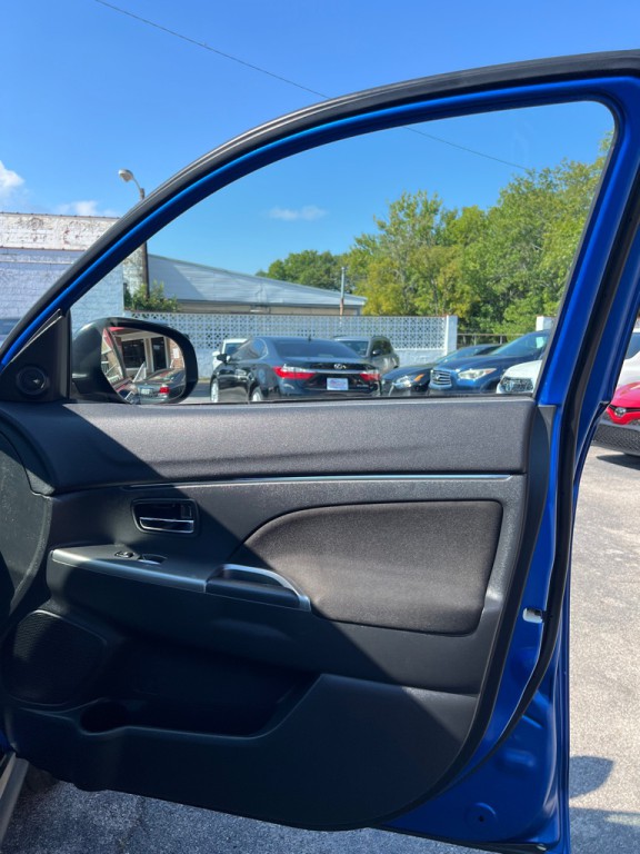 2019 Mitsubishi Outlander Image 13