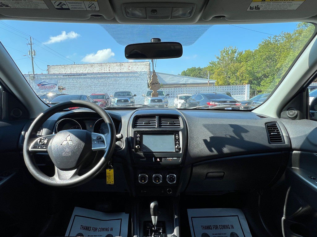 2019 Mitsubishi Outlander Image 15
