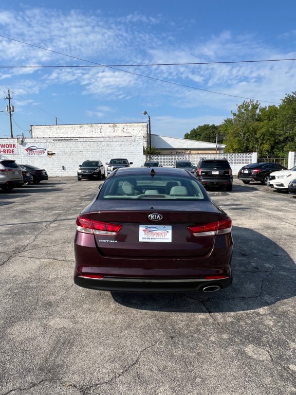 2017 Kia Optima Image 5