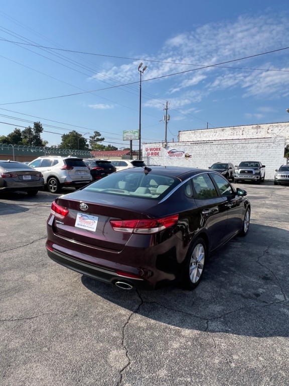 2017 Kia Optima Image 6