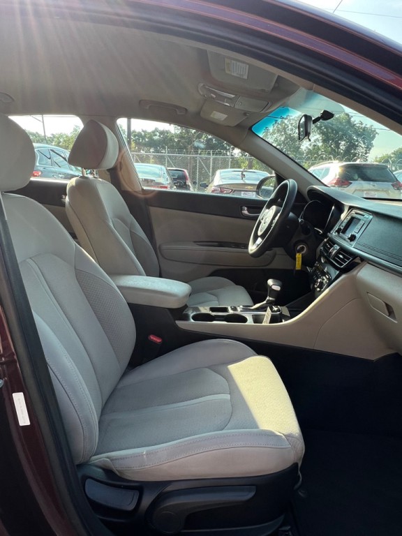 2017 Kia Optima Image 14