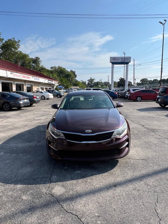 2017 Kia Optima Image 2