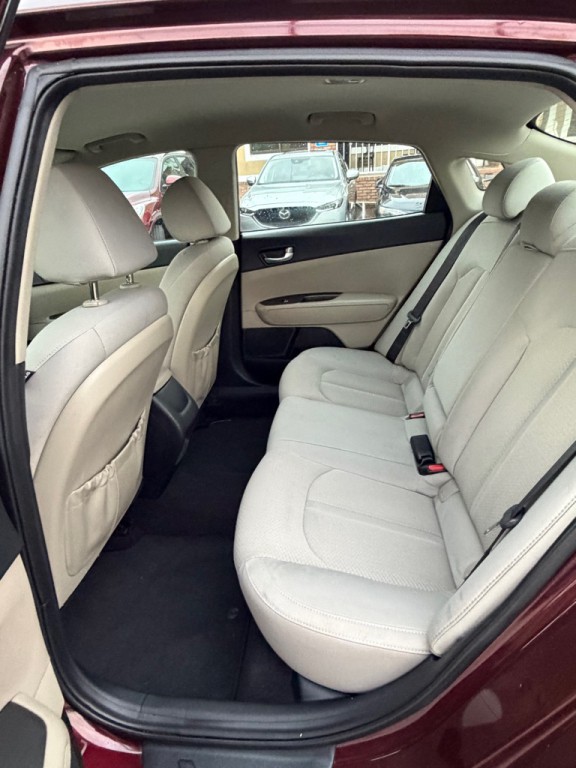 2017 Kia Optima Image 10