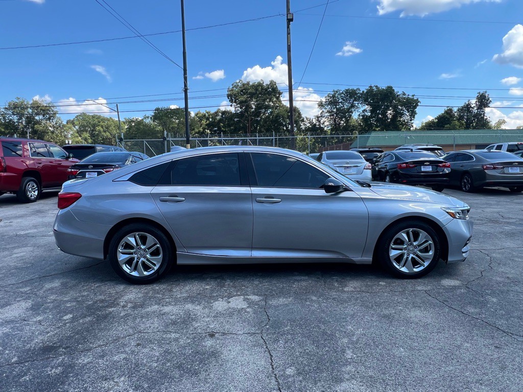 2019 Honda Accord Image 7