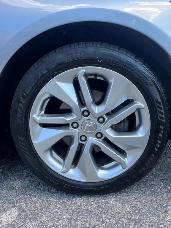 2019 Honda Accord Image 19