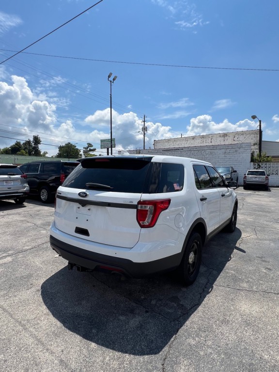 2017 Ford Explorer Image 6
