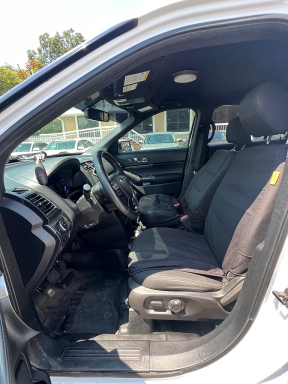 2017 Ford Explorer Image 10
