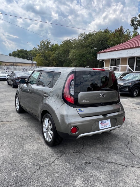 2018 Kia Soul Image 4