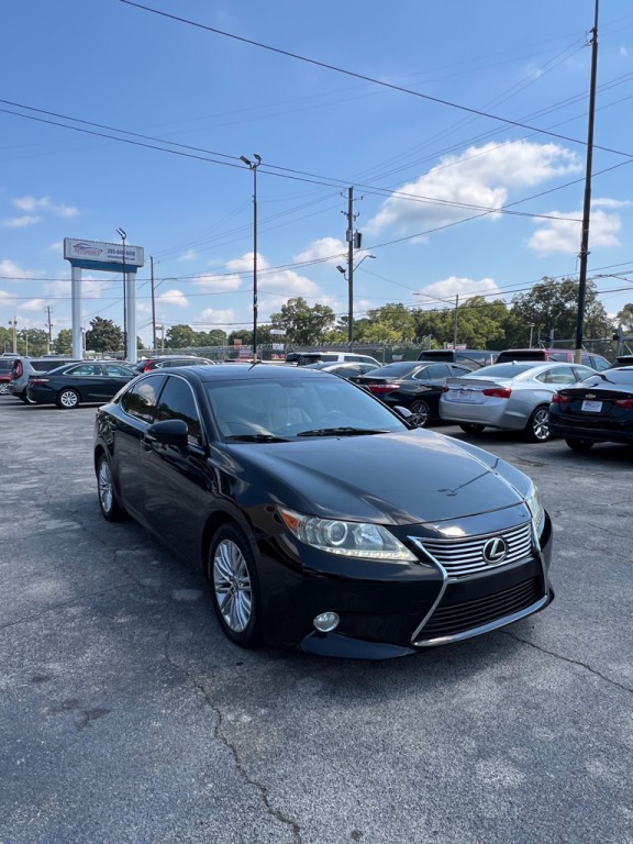 2013 Lexus ES Image 8