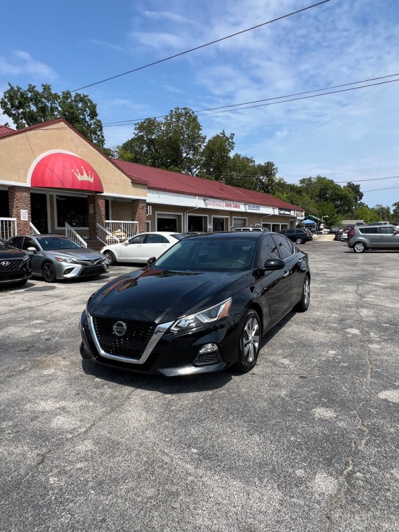 2019 Nissan Altima Image 2