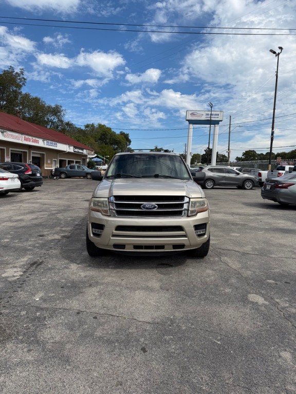 2017 Ford Expedition Image 1