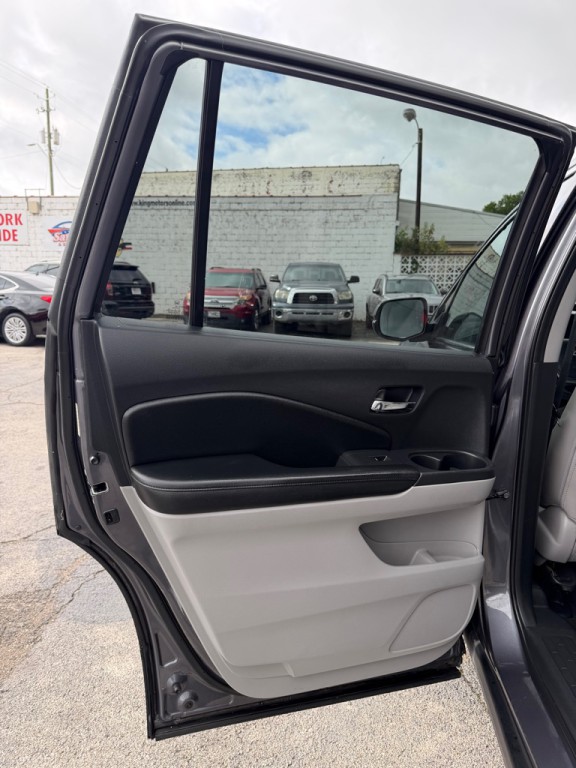 2016 Honda Pilot Image 11