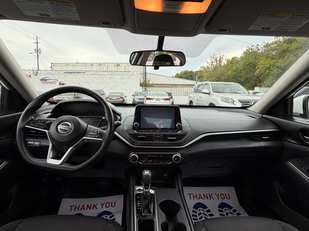 2020 Nissan Altima Image 16