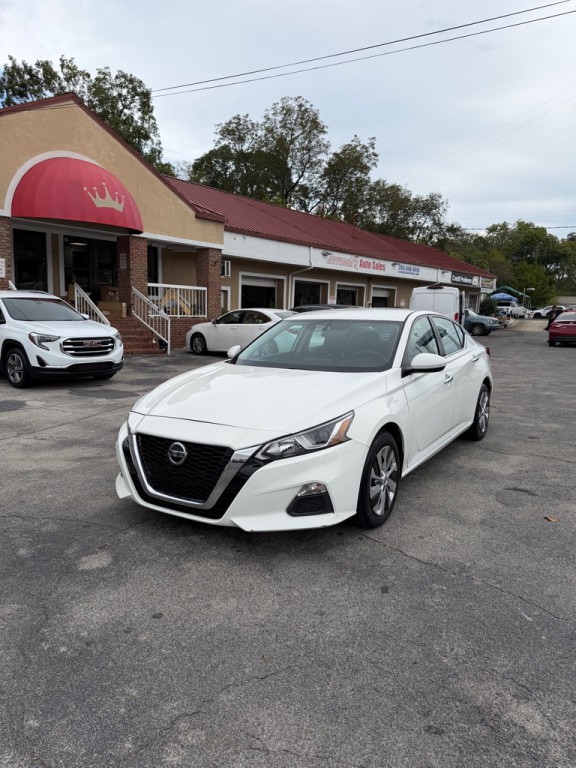 2020 Nissan Altima Image 1