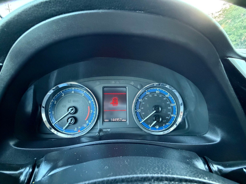 2017 Toyota Corolla Image 17