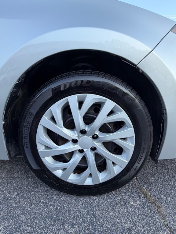 2017 Toyota Corolla Image 18