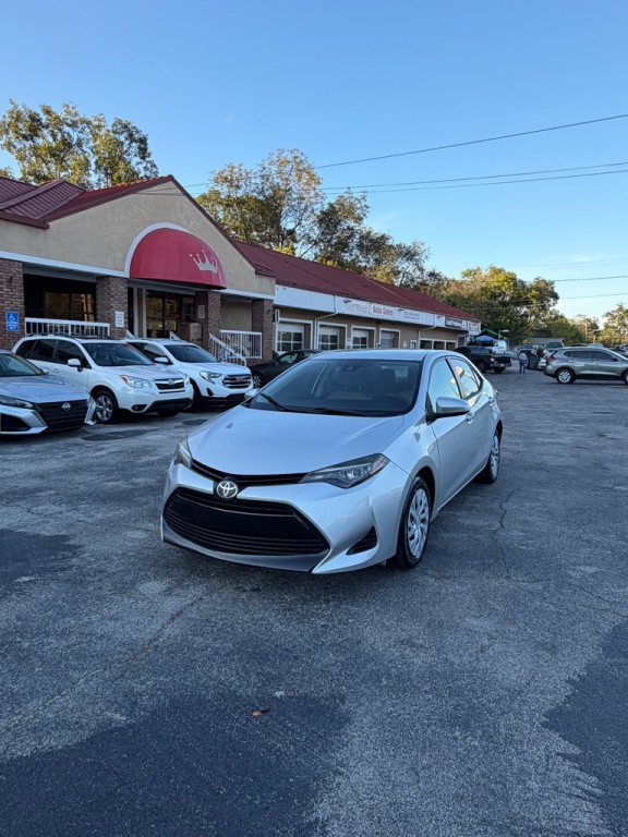 2017 Toyota Corolla Image 1