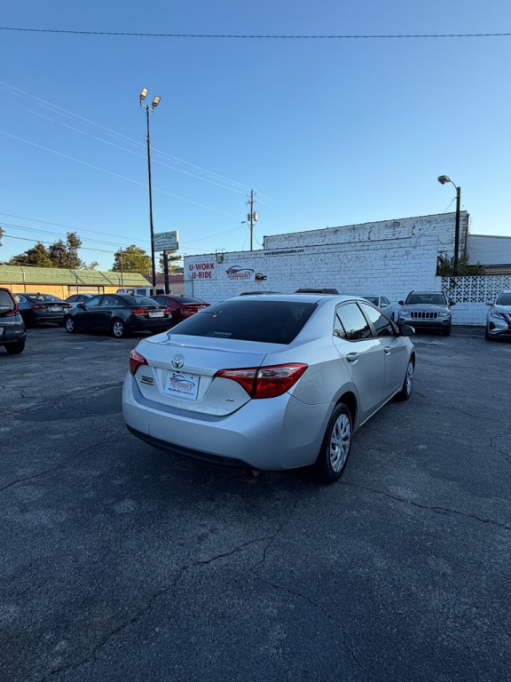 2017 Toyota Corolla Image 5