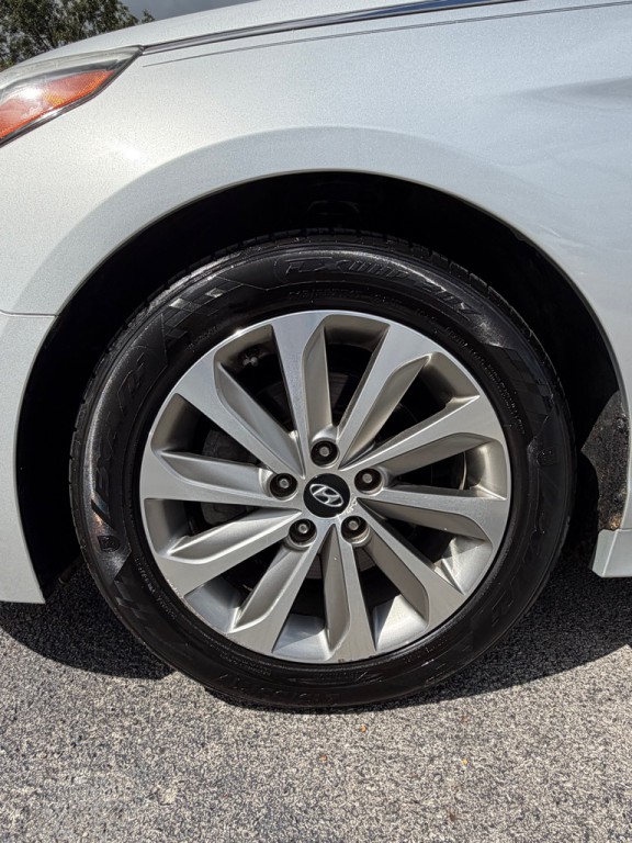 2015 Hyundai Sonata Image 21