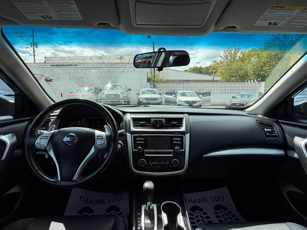 2017 Nissan Altima Image 15