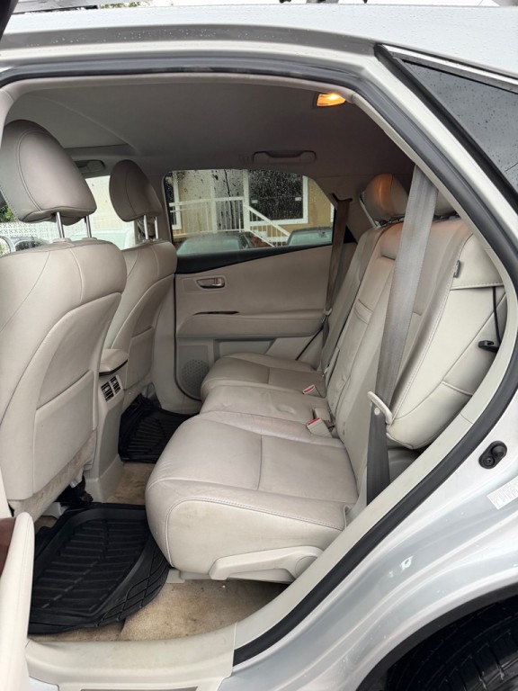 2011 Lexus RX Image 11