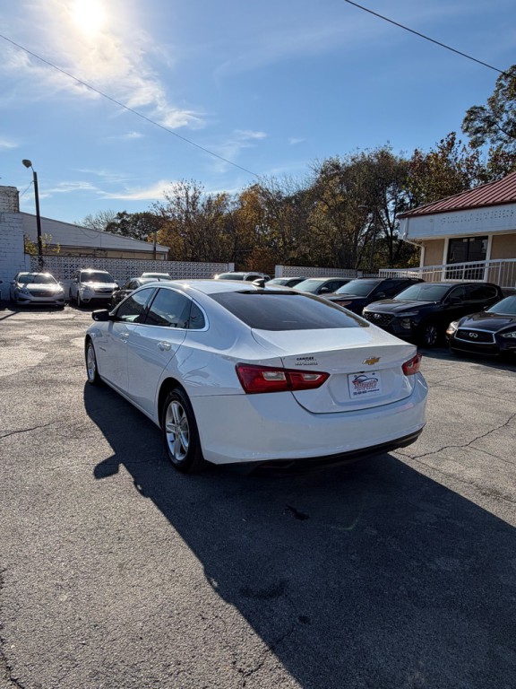 2020 Chevrolet Malibu Image 4