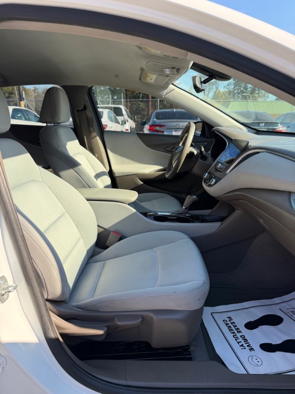 2020 Chevrolet Malibu Image 14