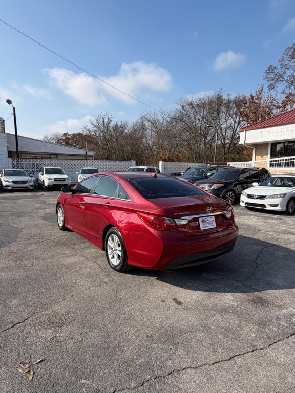 2014 Hyundai Sonata Image 3