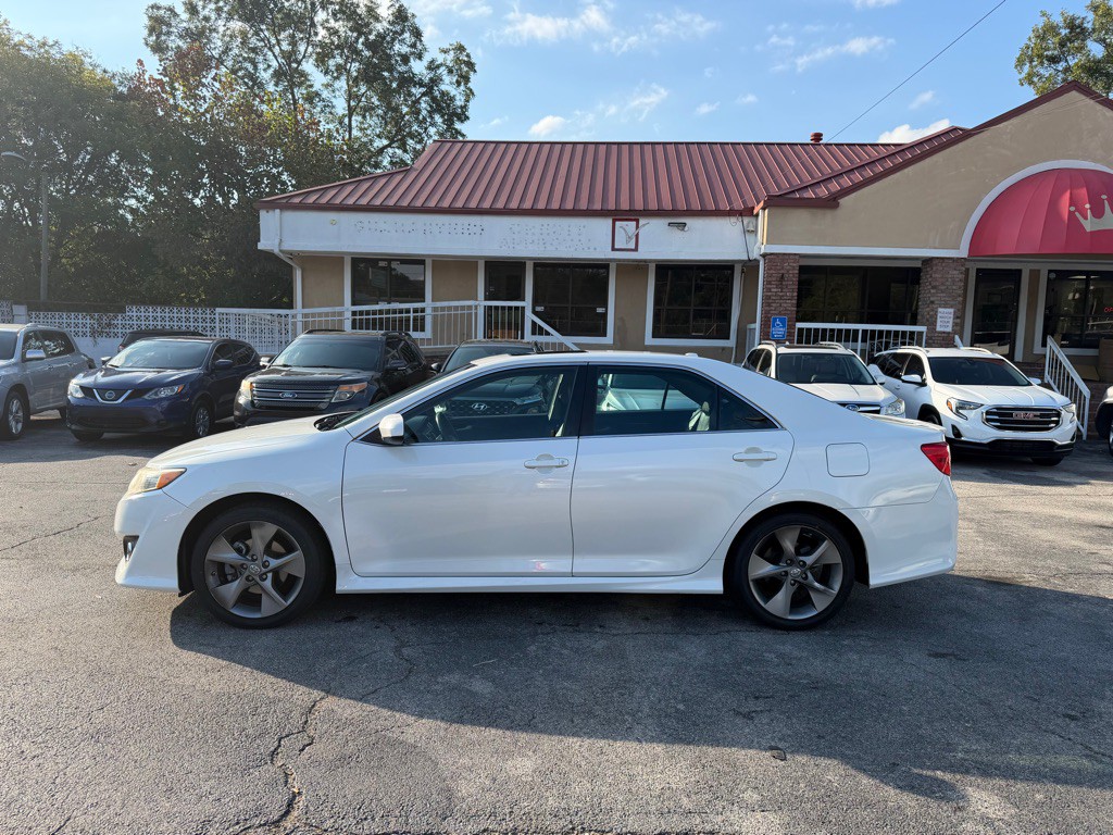 2014 Toyota Camry Image 3