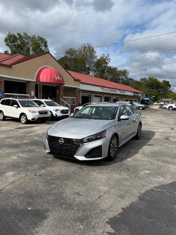 2023 Nissan Altima Image 2