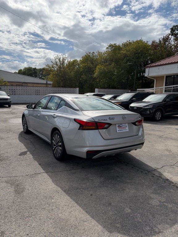 2023 Nissan Altima Image 4