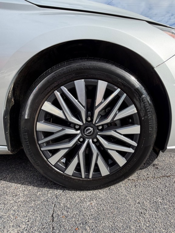 2023 Nissan Altima Image 19