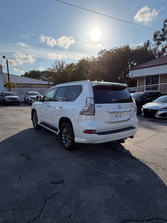 2014 Lexus GX Image 4