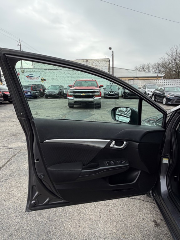 2015 Honda Civic Image 9