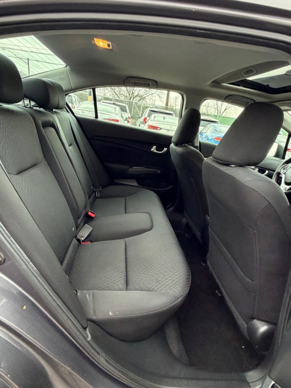 2015 Honda Civic Image 12