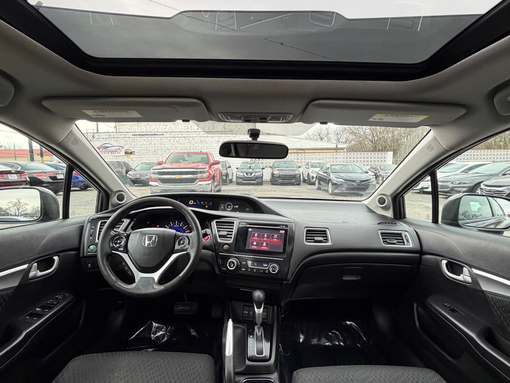 2015 Honda Civic Image 15