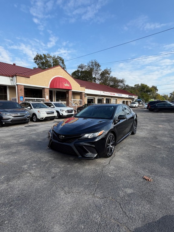 2020 Toyota Camry Image 2