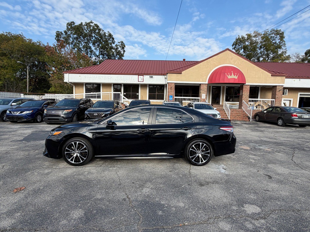 2020 Toyota Camry Image 3