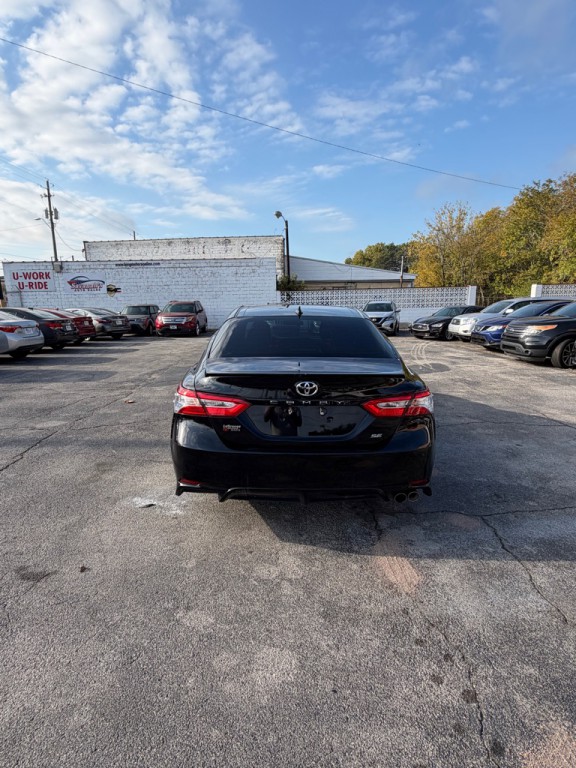 2020 Toyota Camry Image 5