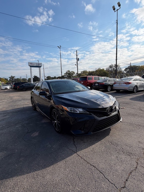 2020 Toyota Camry Image 8