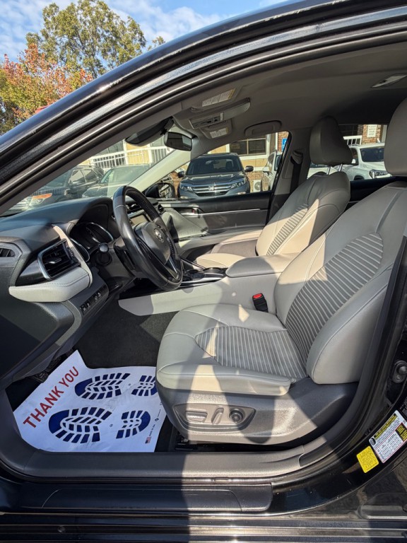 2020 Toyota Camry Image 10