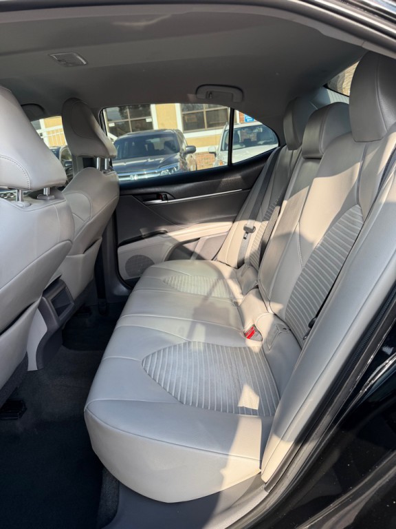 2020 Toyota Camry Image 11