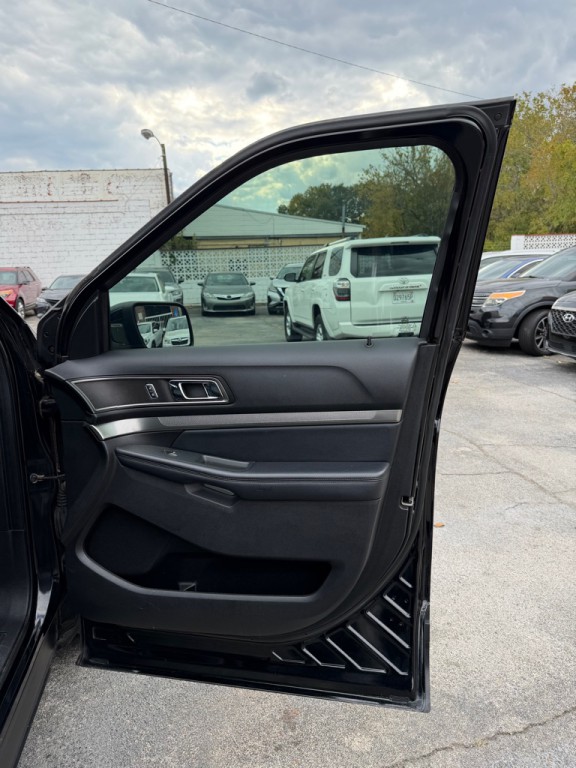 2018 Ford Explorer Image 13
