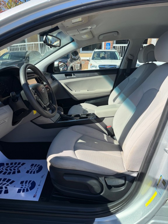 2016 Hyundai Sonata Image 10