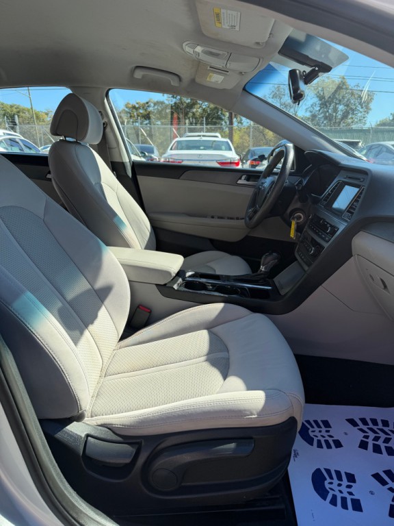 2016 Hyundai Sonata Image 14