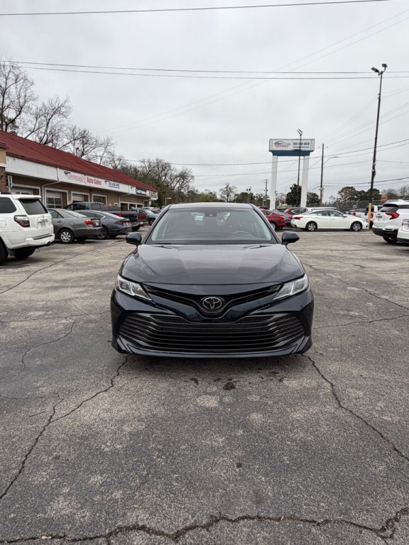 2020 Toyota Camry Image 8