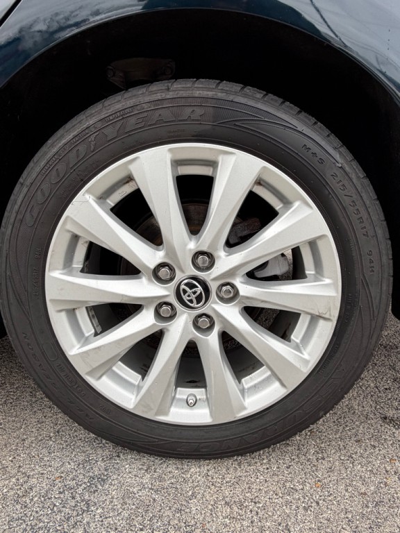 2020 Toyota Camry Image 20