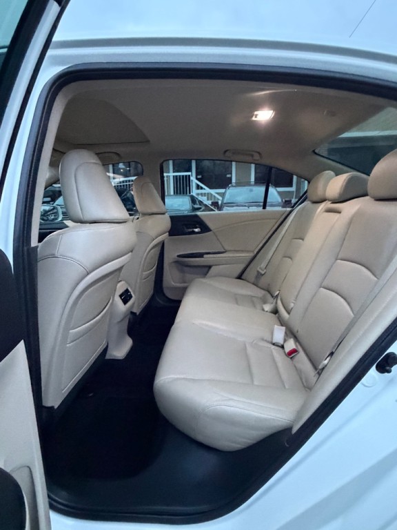 2014 Honda Accord Image 11