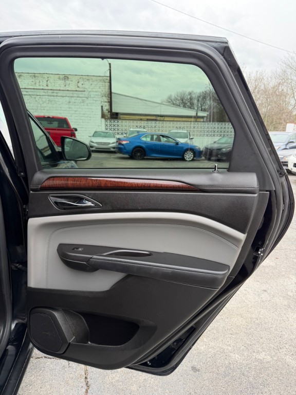 2011 Cadillac SRX Image 12