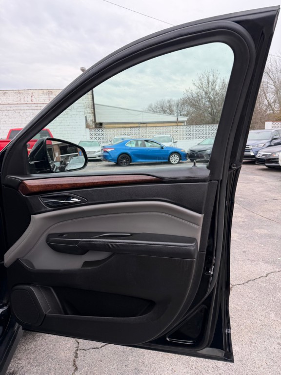 2011 Cadillac SRX Image 14